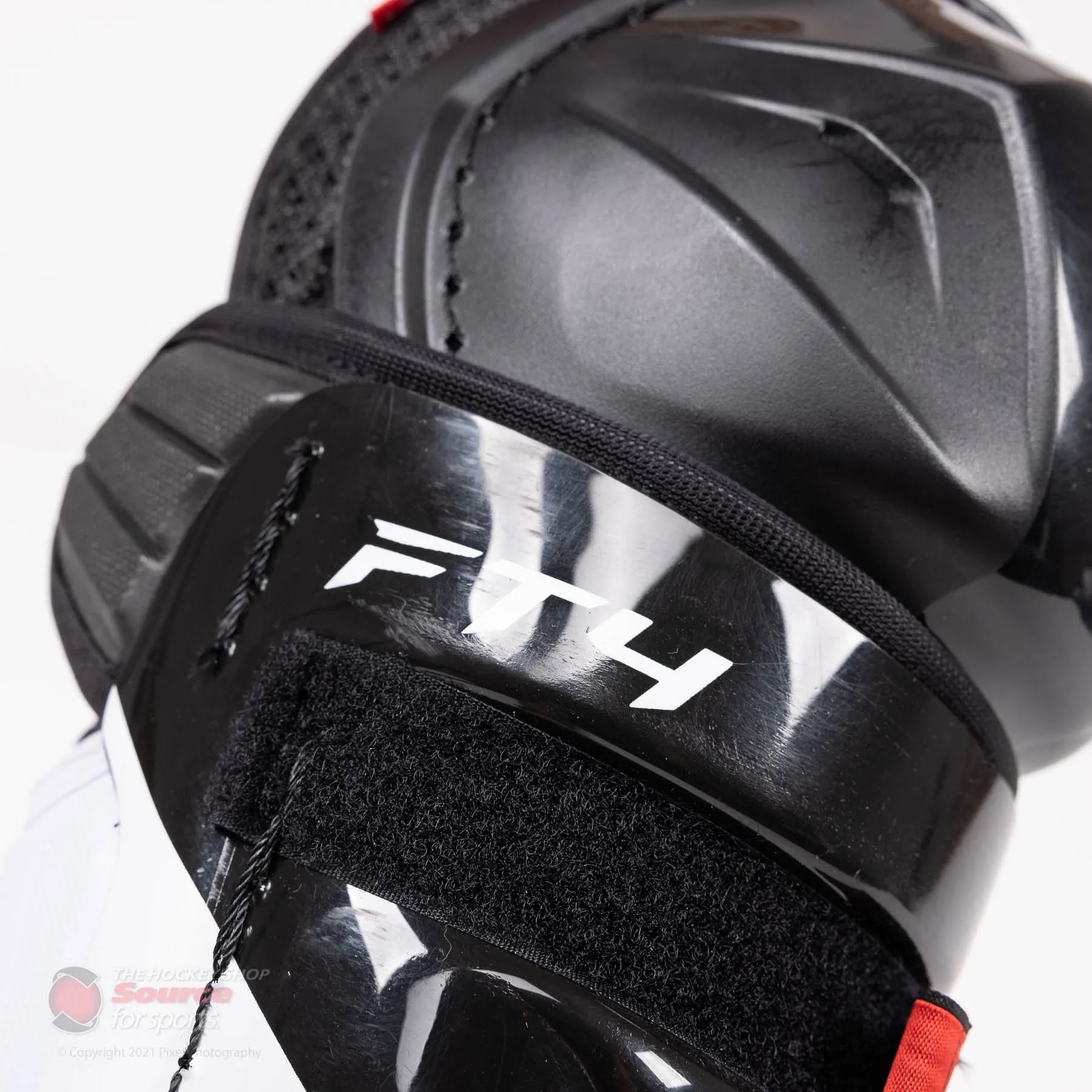 CCM Jetspeed FT4 Junior Hockey Shin Guards