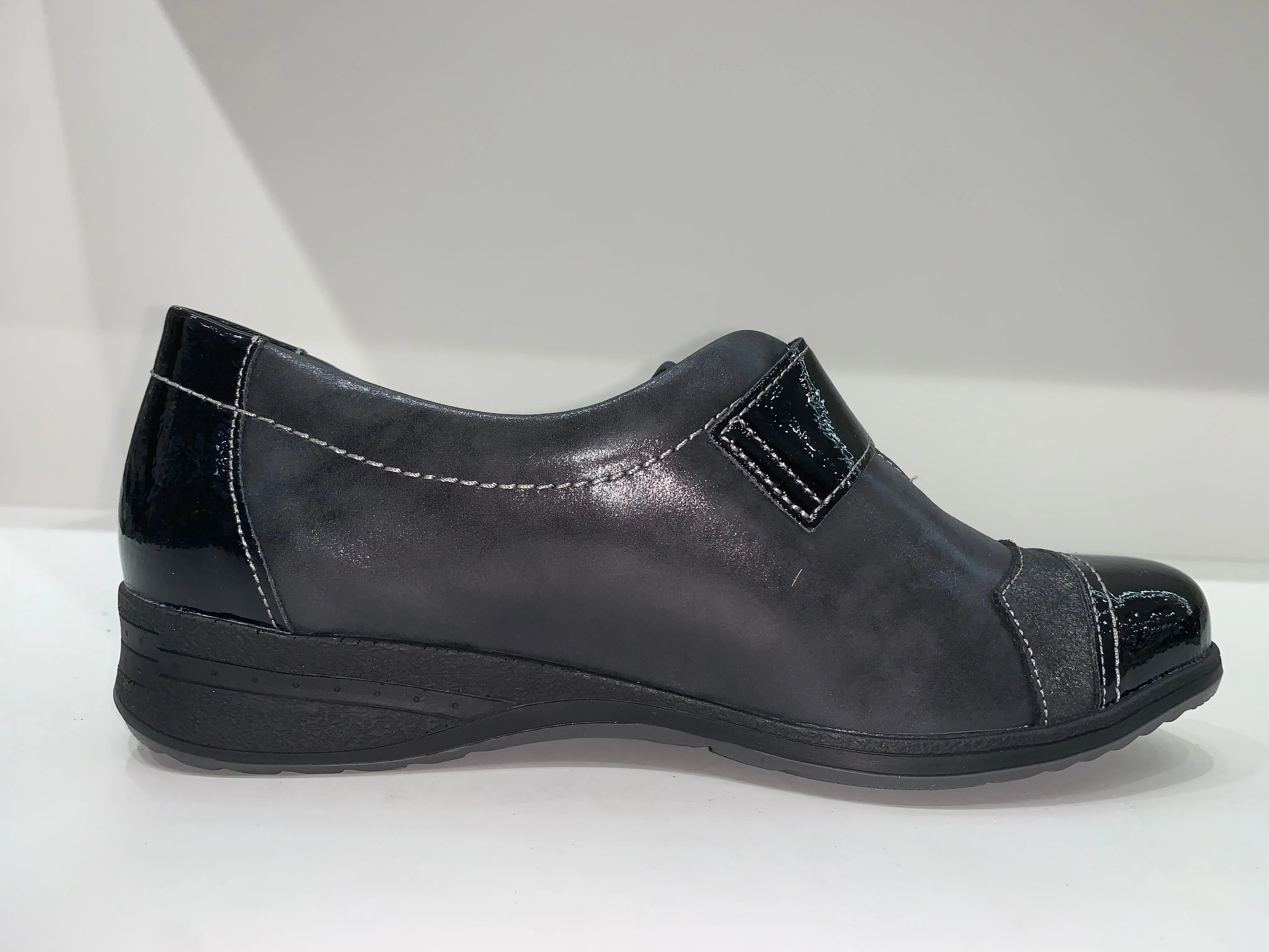 CHARM SHOES BLACK