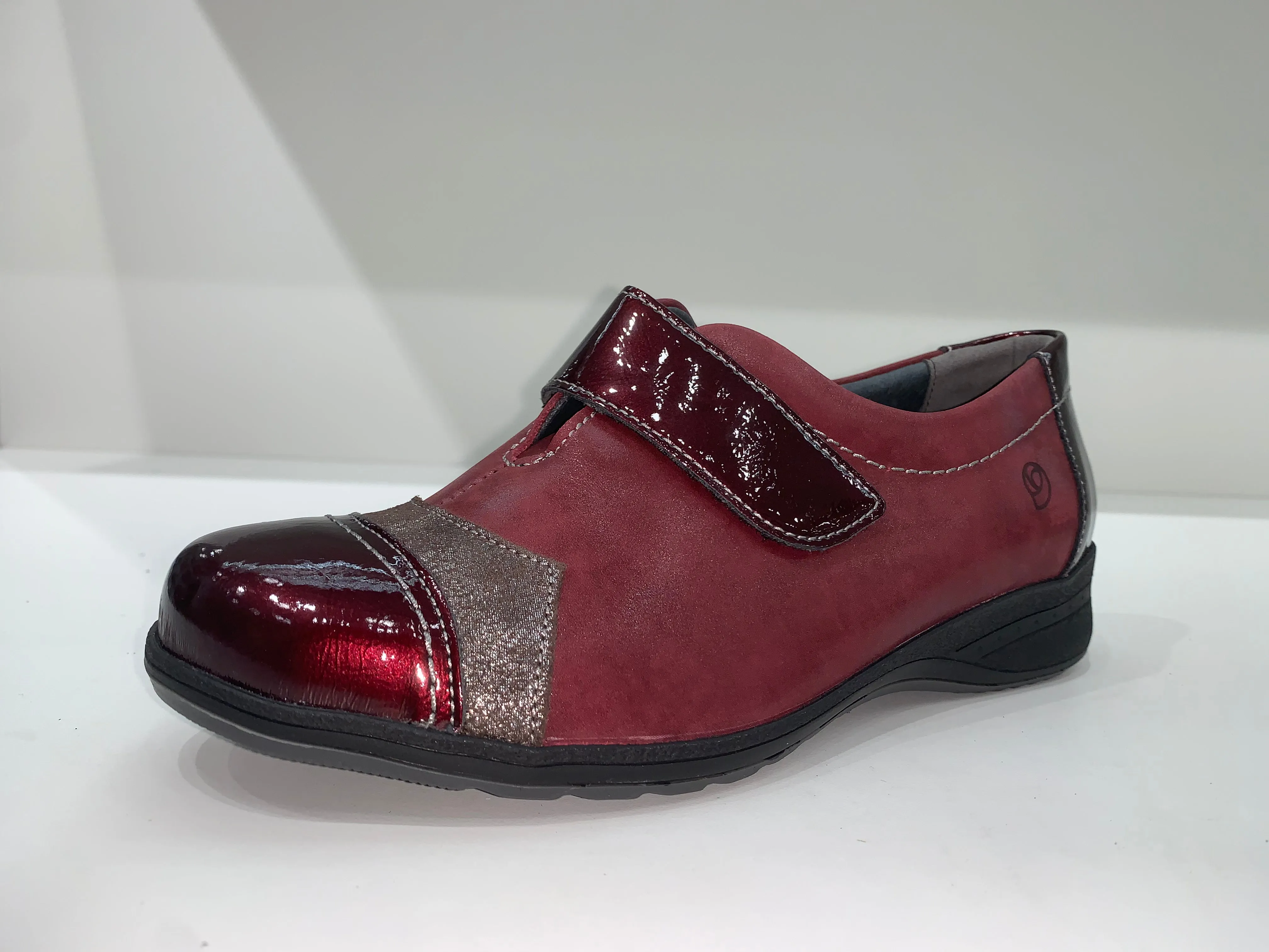 CHARM SHOES MAROON