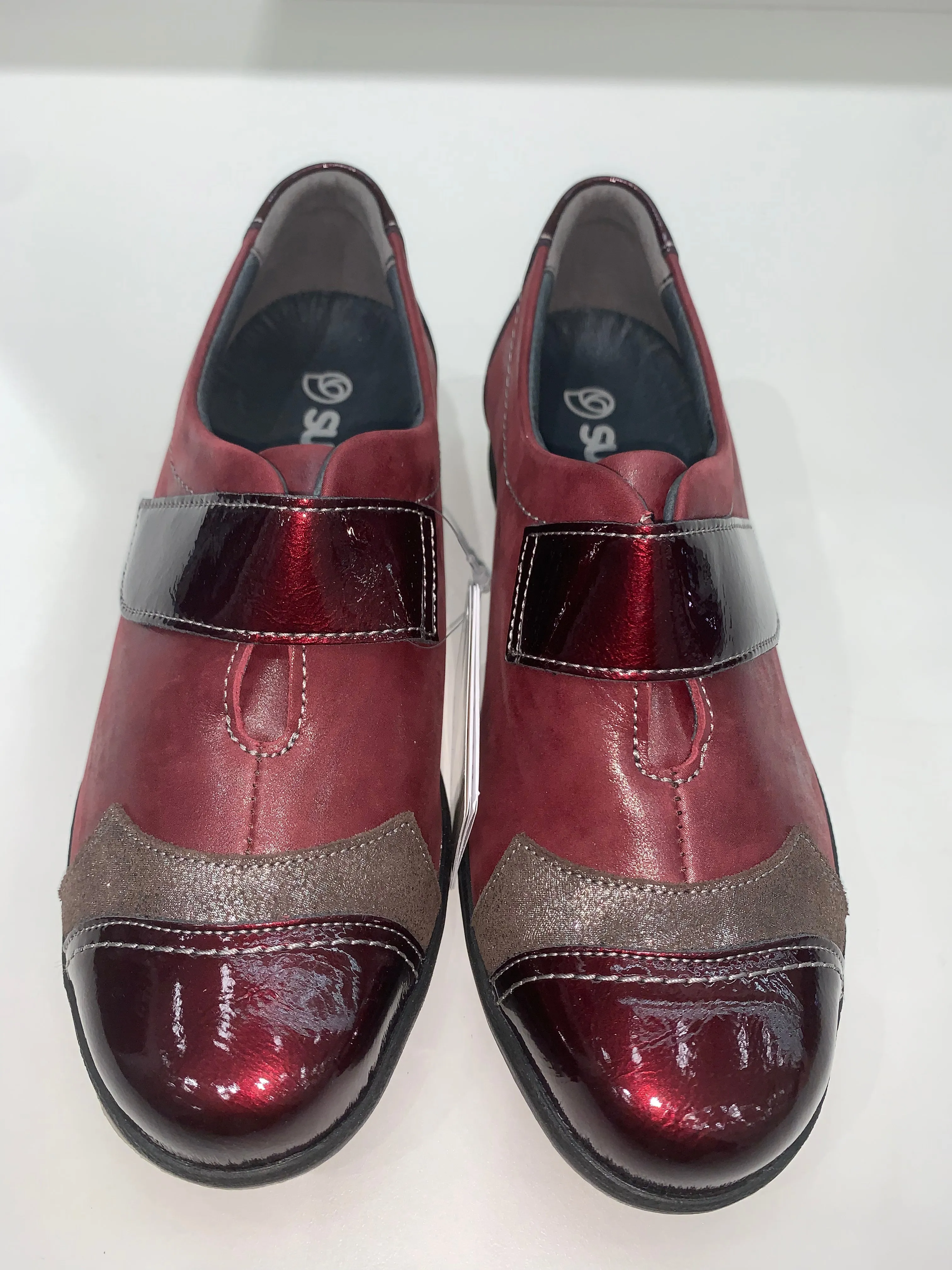 CHARM SHOES MAROON