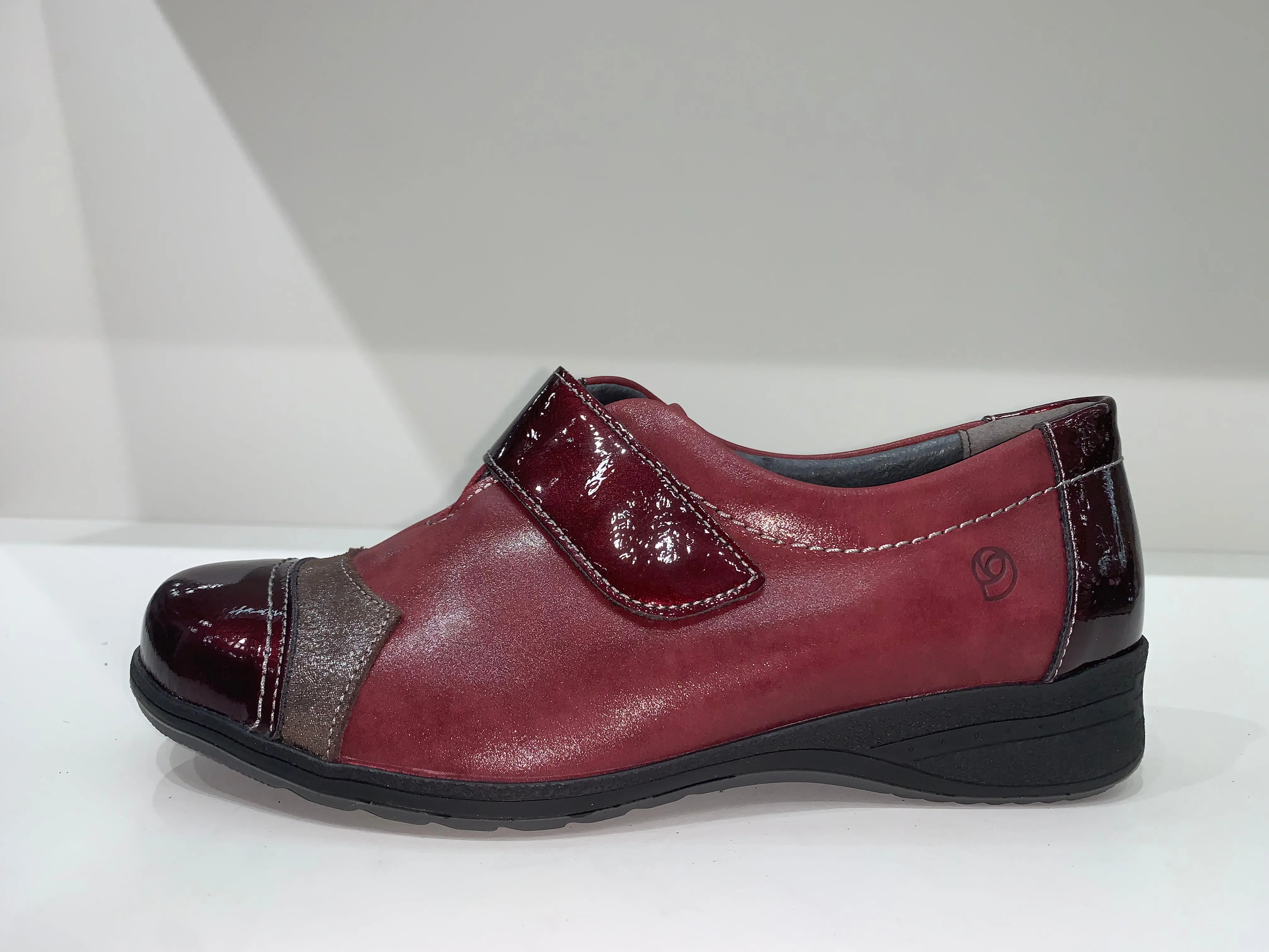 CHARM SHOES MAROON