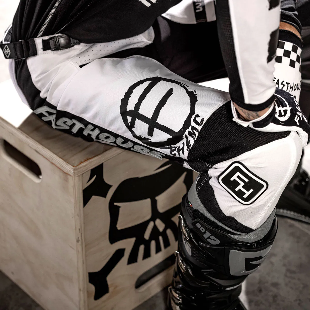 Grindhouse 2.0 Punk Youth Pants - White/Black