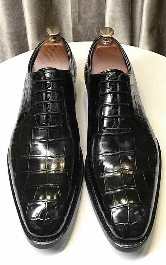 Handmade Leather Dress Shoes for Men in Black Crocodile Pattern