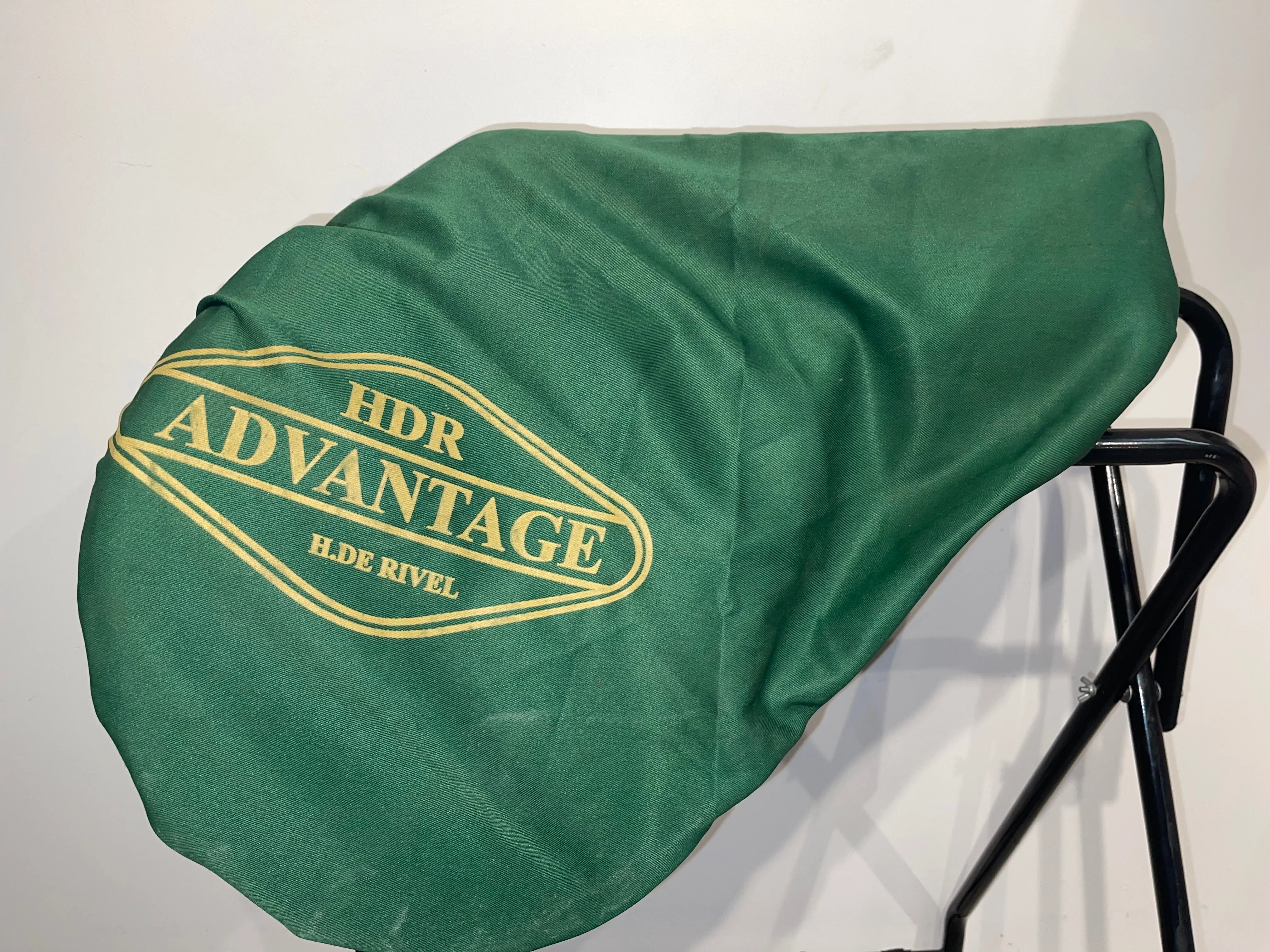 Henri de Rivel Advantage Close Contact Saddle 16.5in