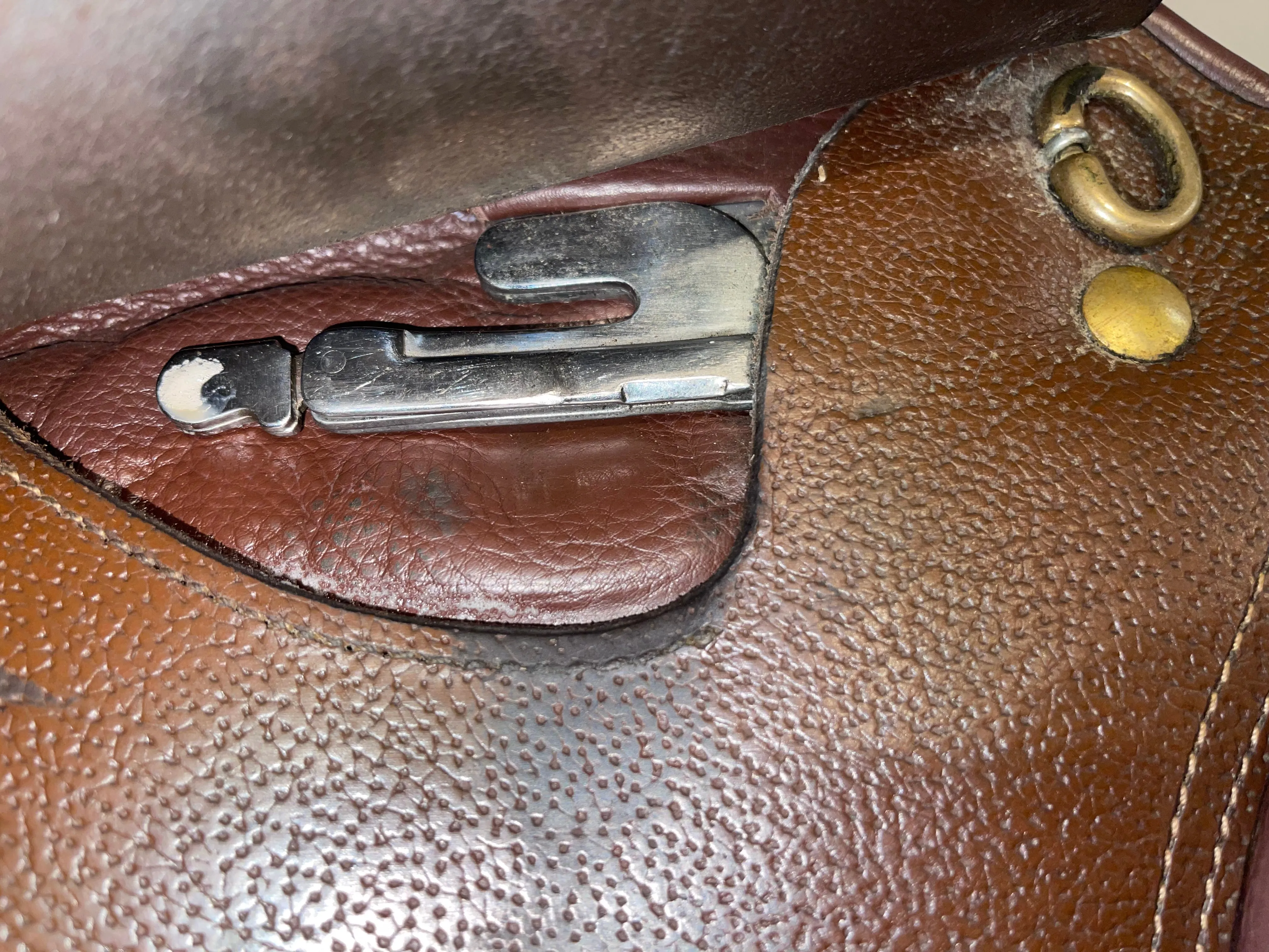 Henri de Rivel Advantage Close Contact Saddle 16.5in