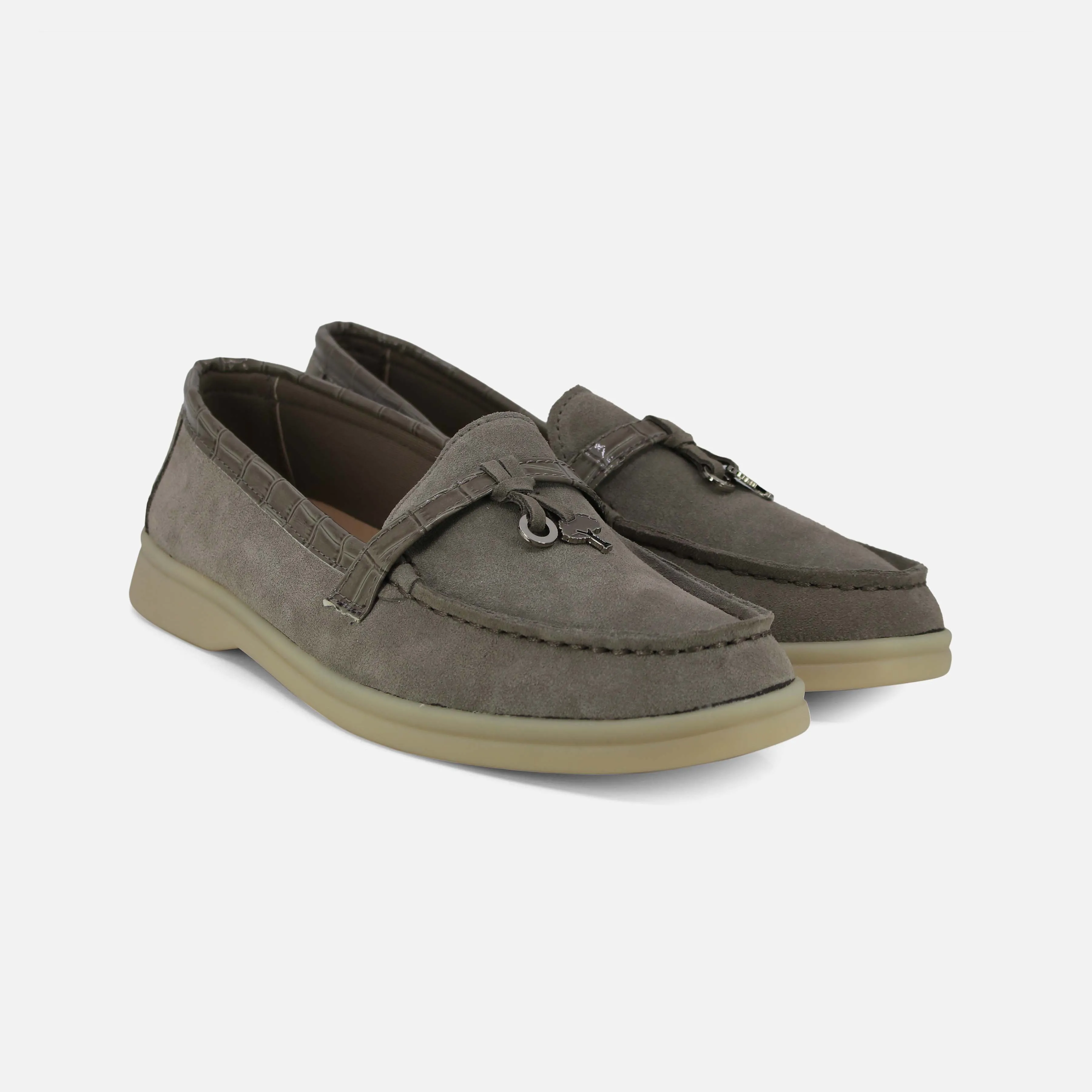 LADIES CASUAL SLIP-ON SHOES