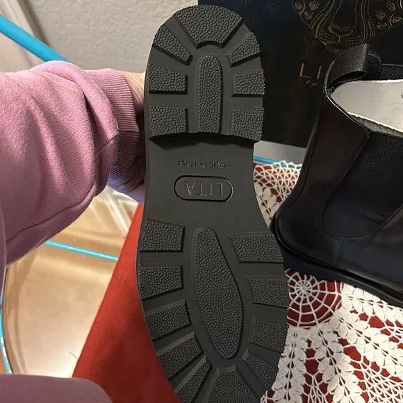 NWT Lita by Ciara Italian leather luxury boots.