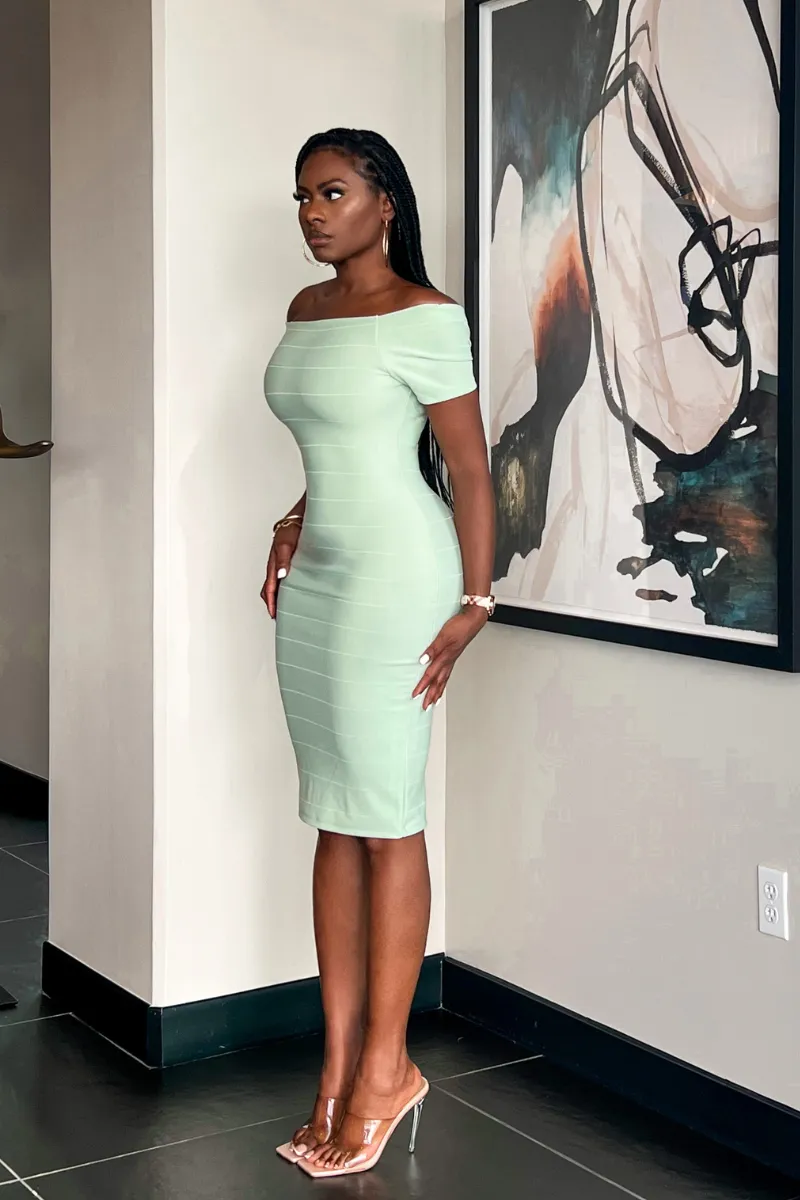 OFF-SHOULDER MOSS BONDAGE | DRESS