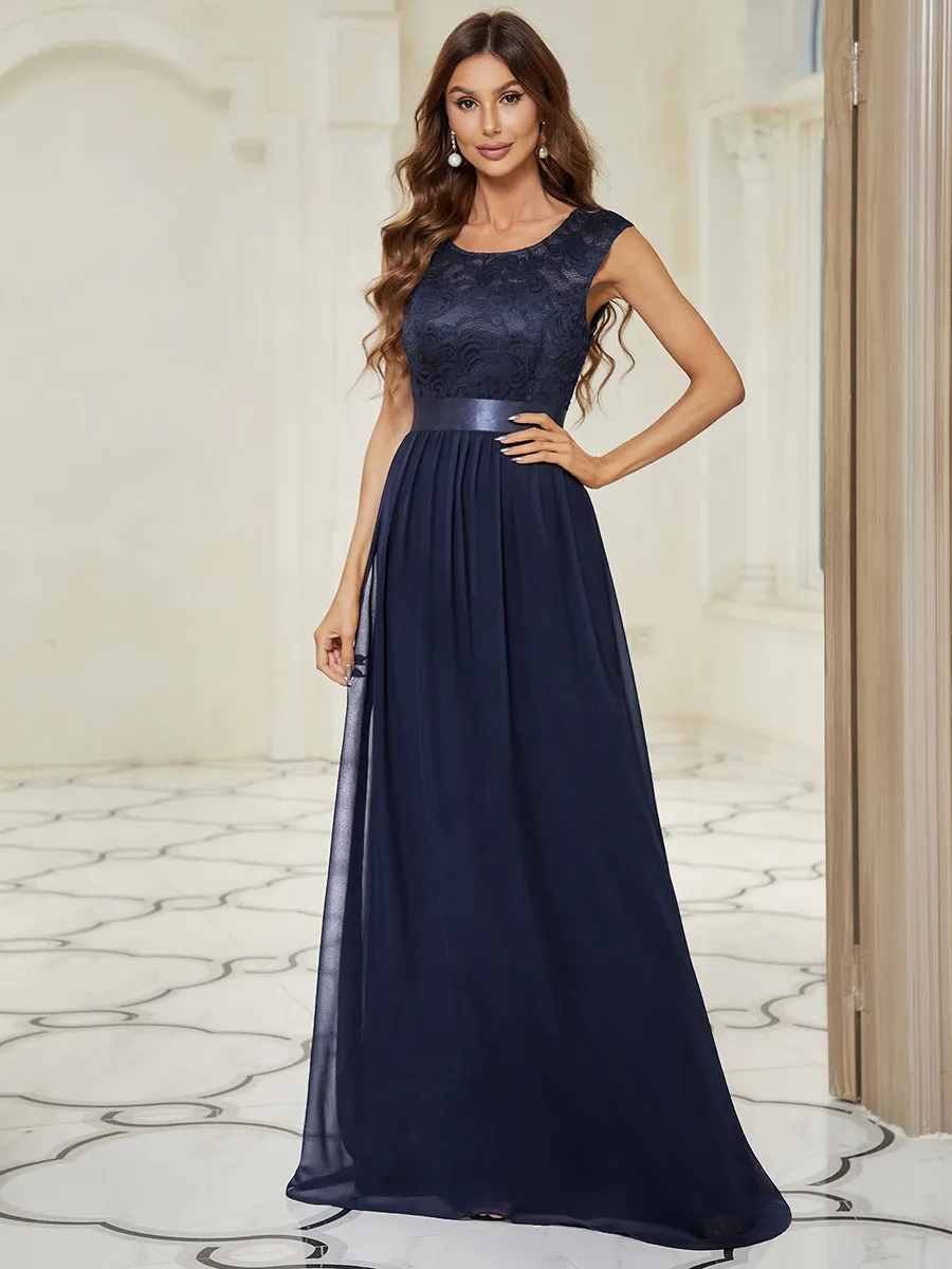 Taille personnalisée robe de demoiselle d'honneur classique à col rond et dos en dentelle