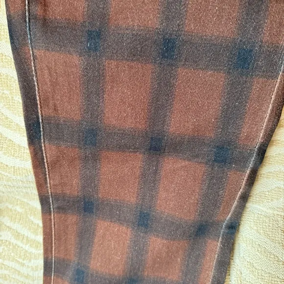 WEWOREWHAT Plaid Colorblock Icon Jeans Navy and Brown, Size 25🔥