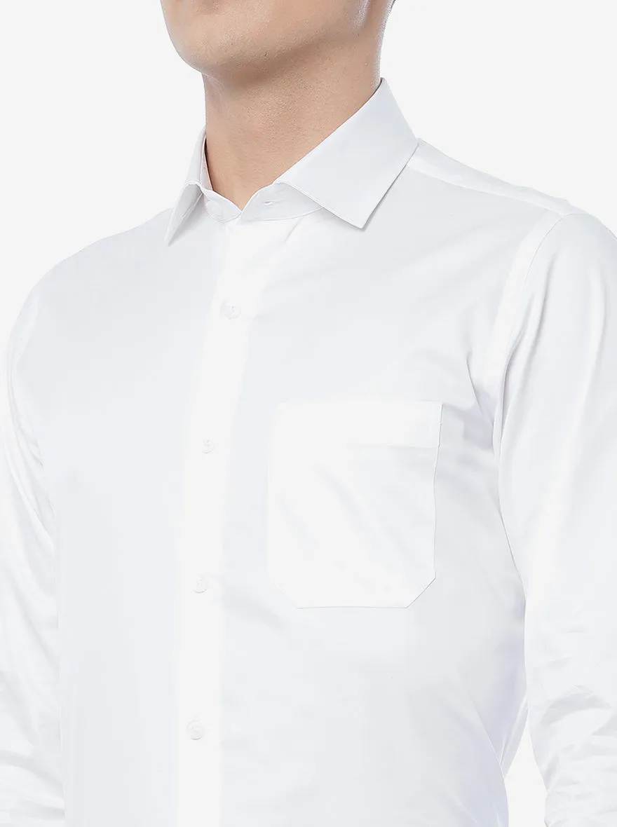 White Solid Slim Fit Formal Shirt | JadeBlue