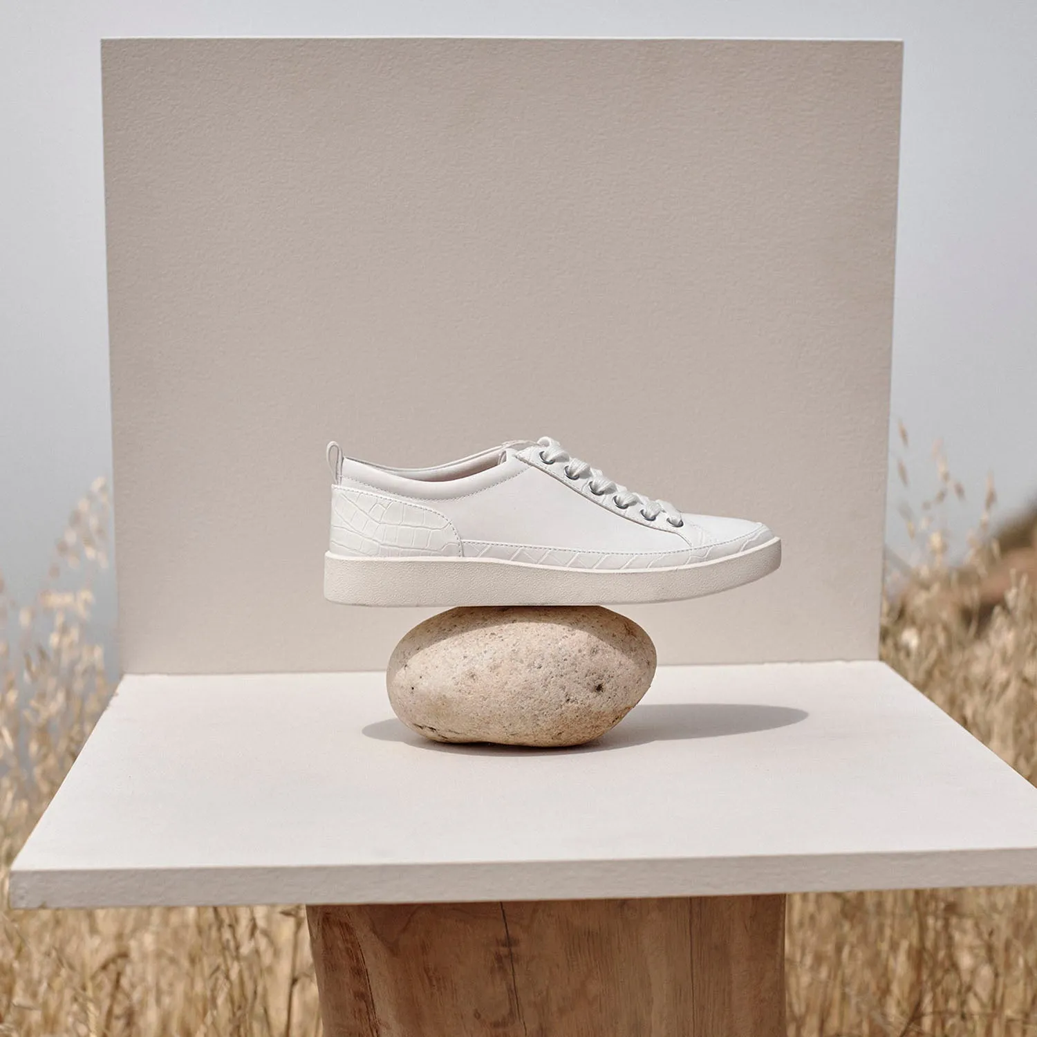 Women's Vionic Winny White/Gum